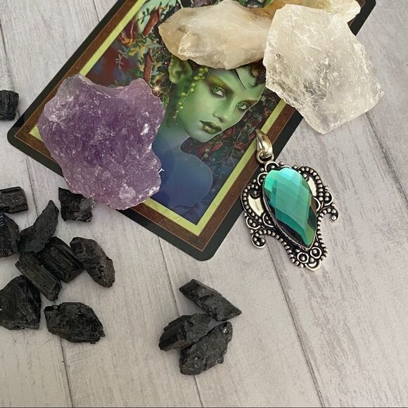 Mystic rainbow Topaz ethnic style Gemstone Pendant - Picture 2 of 8